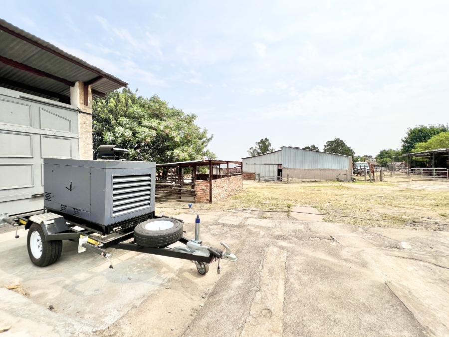 4 Bedroom Property for Sale in Knoppieslaagte Gauteng