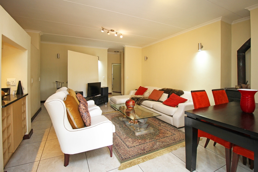 2 Bedroom Property for Sale in Beverley Gauteng