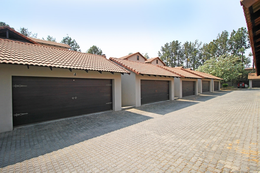 2 Bedroom Property for Sale in Beverley Gauteng