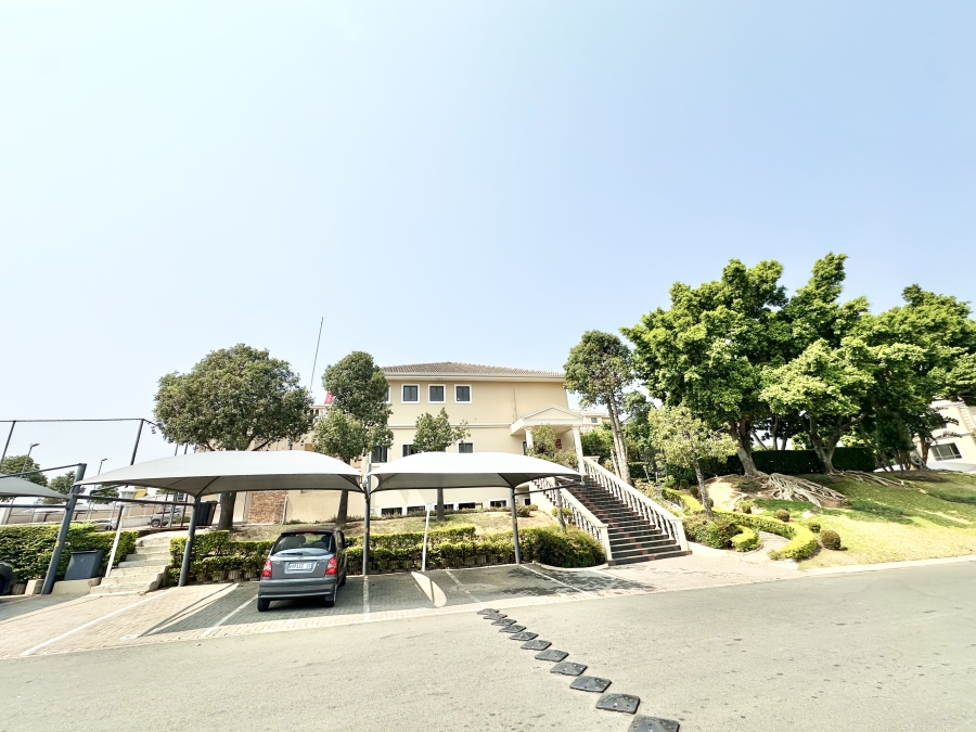 To Let 2 Bedroom Property for Rent in Erand Gardens Gauteng
