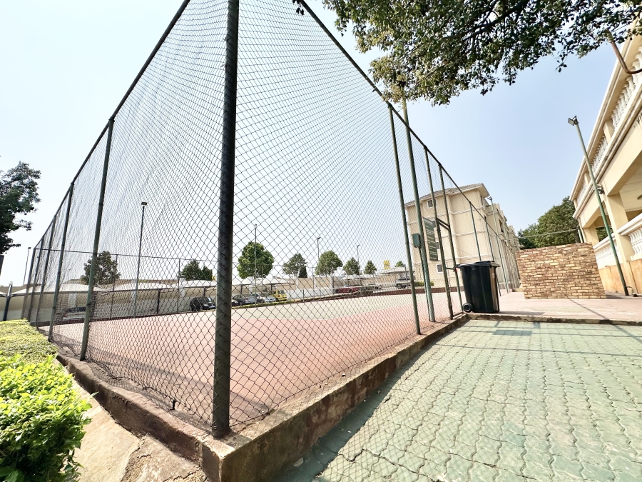 To Let 2 Bedroom Property for Rent in Erand Gardens Gauteng