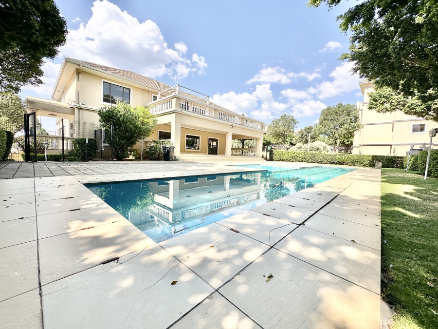 To Let 2 Bedroom Property for Rent in Erand Gardens Gauteng