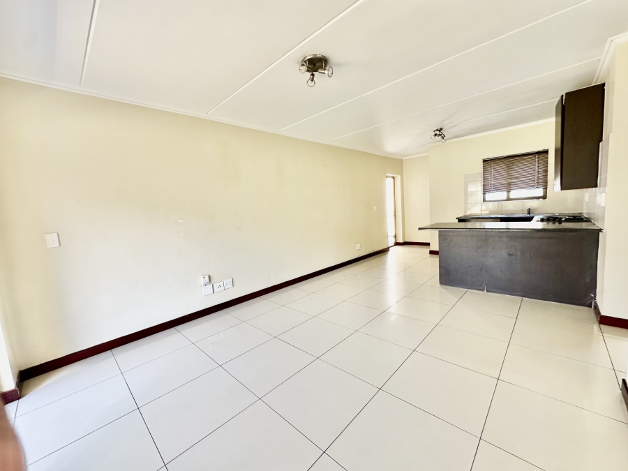 To Let 2 Bedroom Property for Rent in Erand Gardens Gauteng