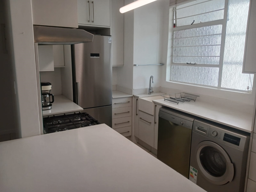 To Let 2 Bedroom Property for Rent in Sandhurst Gauteng