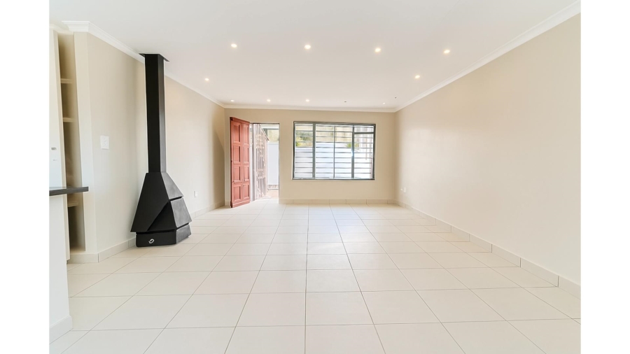 3 Bedroom Property for Sale in Lonehill Gauteng