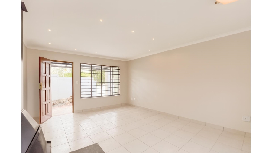 3 Bedroom Property for Sale in Lonehill Gauteng
