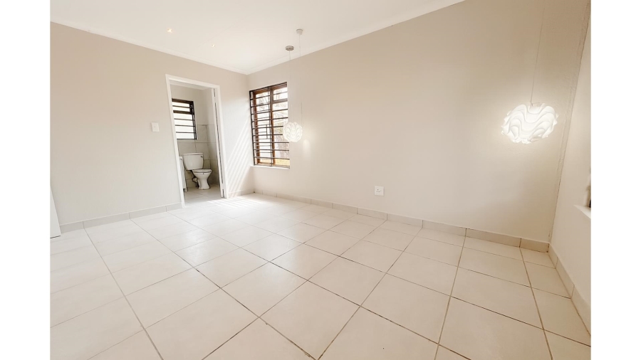 3 Bedroom Property for Sale in Lonehill Gauteng