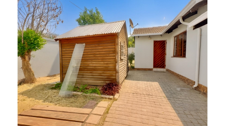 3 Bedroom Property for Sale in Lonehill Gauteng