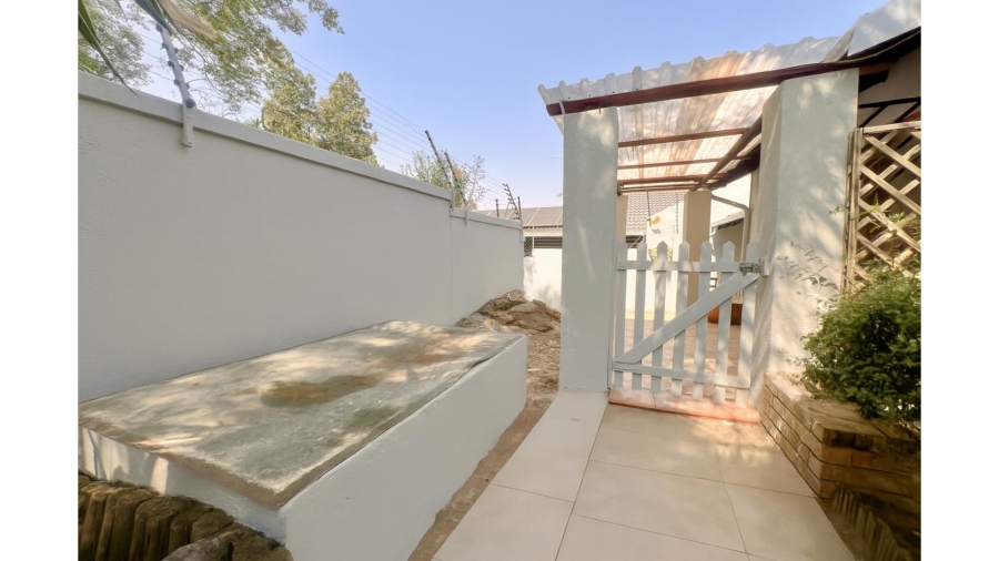 3 Bedroom Property for Sale in Lonehill Gauteng