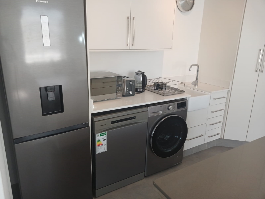 2 Bedroom Property for Sale in Sandhurst Gauteng