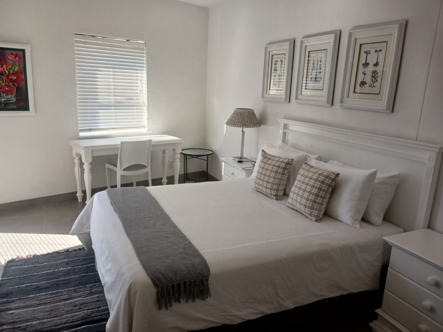 2 Bedroom Property for Sale in Sandhurst Gauteng