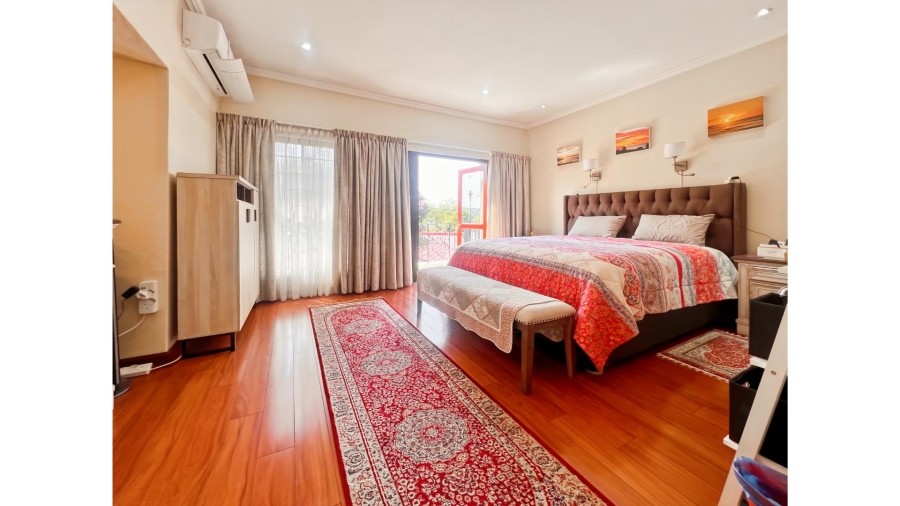 5 Bedroom Property for Sale in Lonehill Gauteng