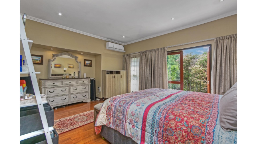 5 Bedroom Property for Sale in Lonehill Gauteng