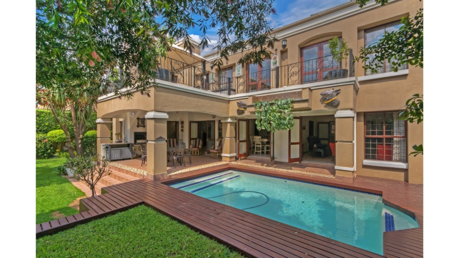 5 Bedroom Property for Sale in Lonehill Gauteng