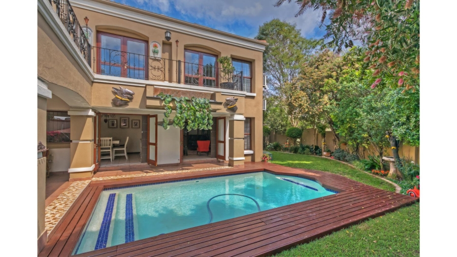 5 Bedroom Property for Sale in Lonehill Gauteng