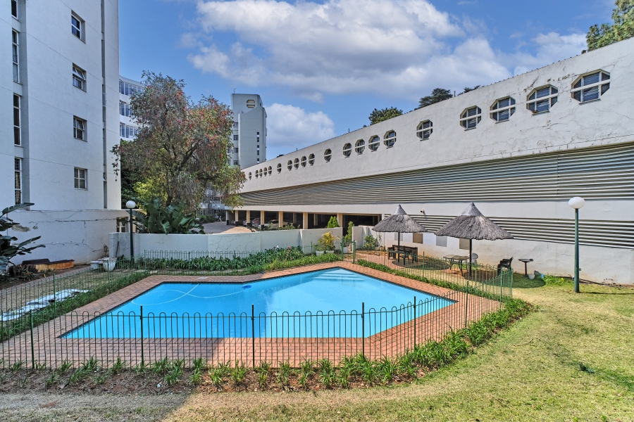 2 Bedroom Property for Sale in Melrose Gauteng