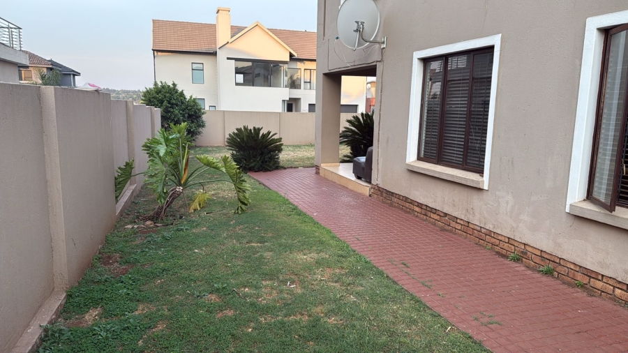 3 Bedroom Property for Sale in Raslouw Gardens Gauteng