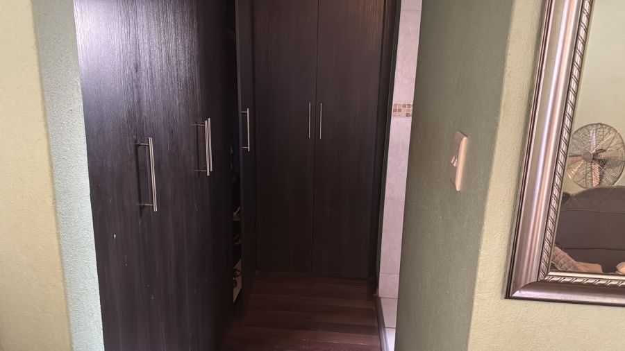 3 Bedroom Property for Sale in Raslouw Gardens Gauteng