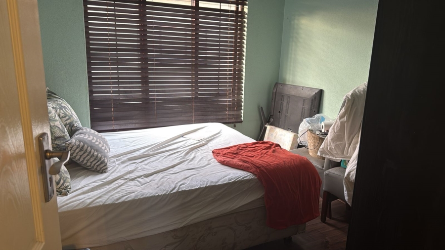 3 Bedroom Property for Sale in Raslouw Gardens Gauteng