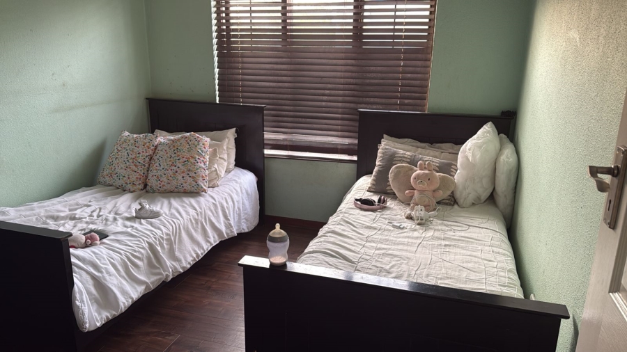3 Bedroom Property for Sale in Raslouw Gardens Gauteng