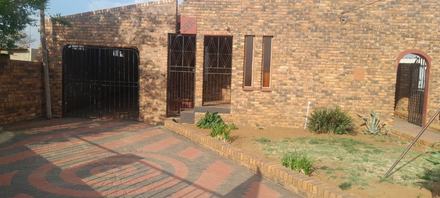 3 Bedroom Property for Sale in Sebokeng Zone 13 Gauteng