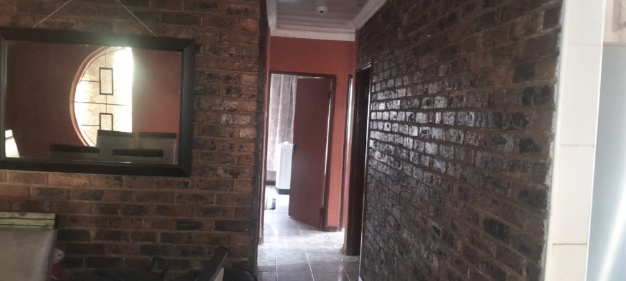 3 Bedroom Property for Sale in Sebokeng Zone 13 Gauteng