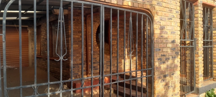 3 Bedroom Property for Sale in Sebokeng Zone 13 Gauteng