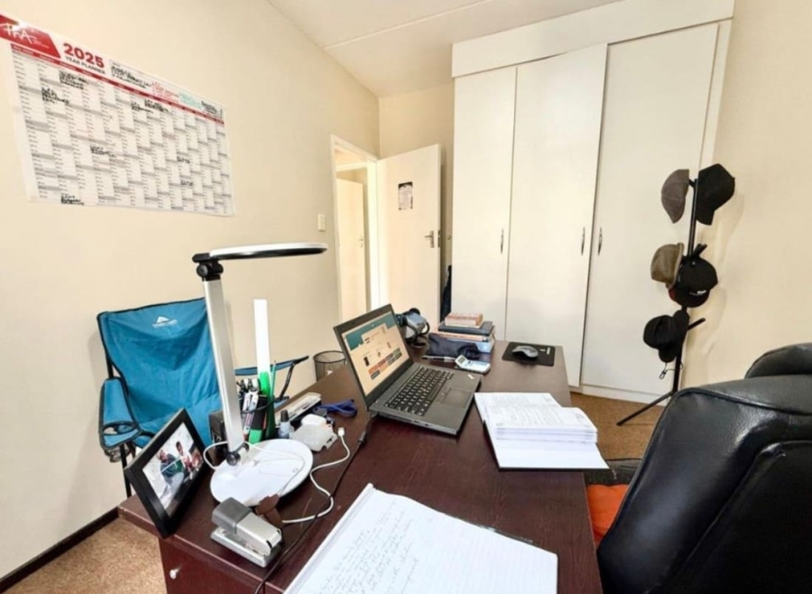 To Let 2 Bedroom Property for Rent in Rand Collieries Gauteng