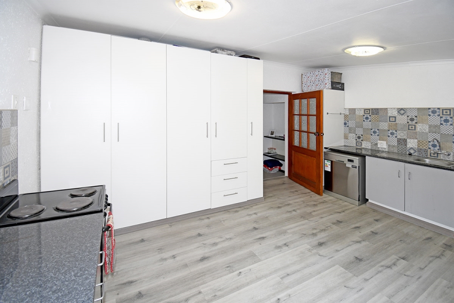 4 Bedroom Property for Sale in Olivedale Gauteng