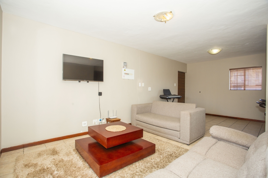 2 Bedroom Property for Sale in Halfway Gardens Gauteng