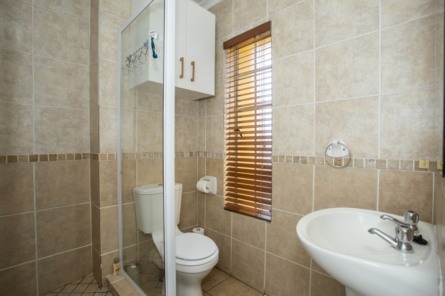 2 Bedroom Property for Sale in Halfway Gardens Gauteng