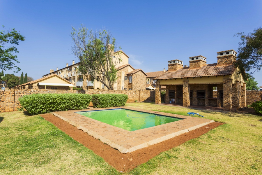 2 Bedroom Property for Sale in Halfway Gardens Gauteng