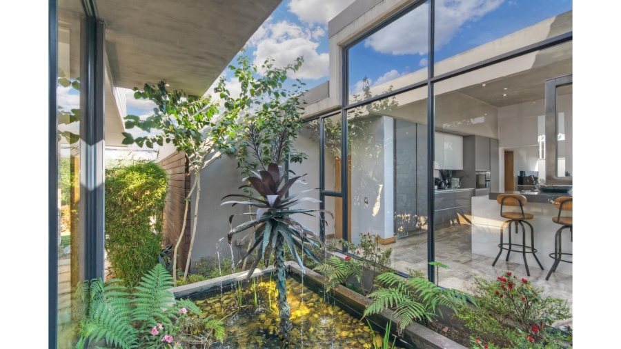 4 Bedroom Property for Sale in Waterfall Country Estate Gauteng