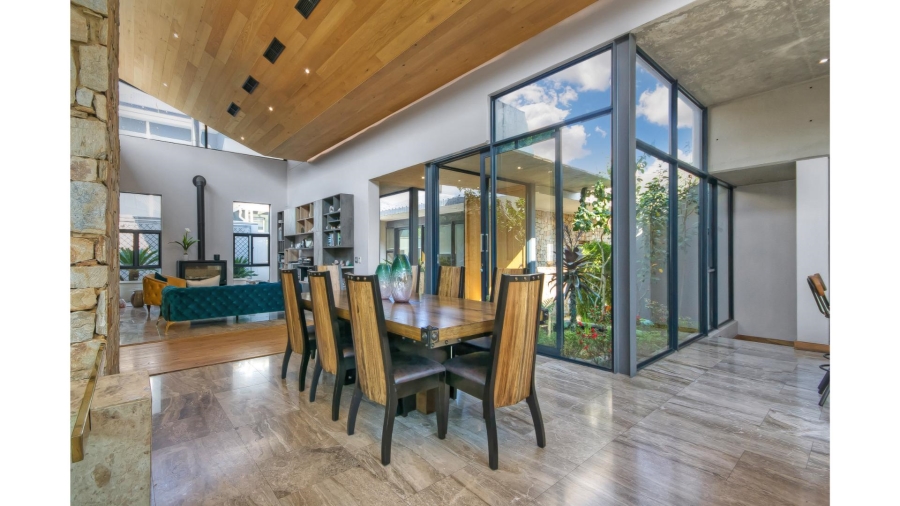 4 Bedroom Property for Sale in Waterfall Country Estate Gauteng