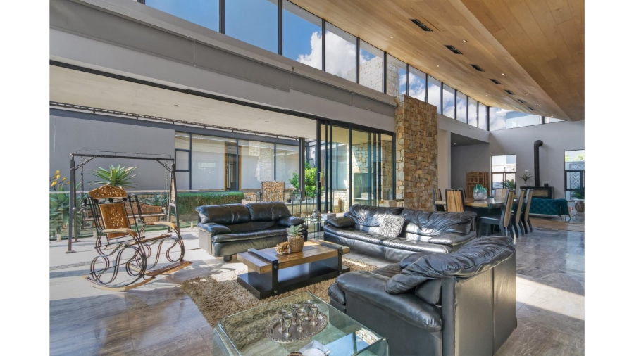 4 Bedroom Property for Sale in Waterfall Country Estate Gauteng