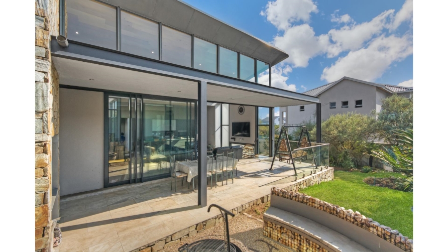 4 Bedroom Property for Sale in Waterfall Country Estate Gauteng