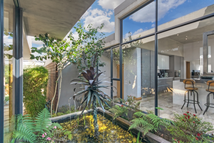 4 Bedroom Property for Sale in Waterfall Country Estate Gauteng