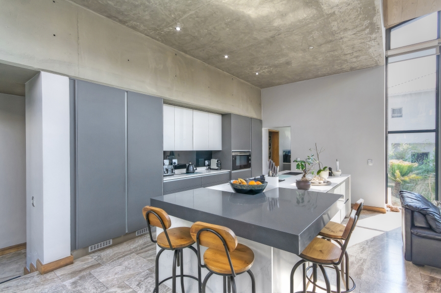 4 Bedroom Property for Sale in Waterfall Country Estate Gauteng