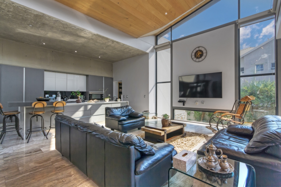 4 Bedroom Property for Sale in Waterfall Country Estate Gauteng