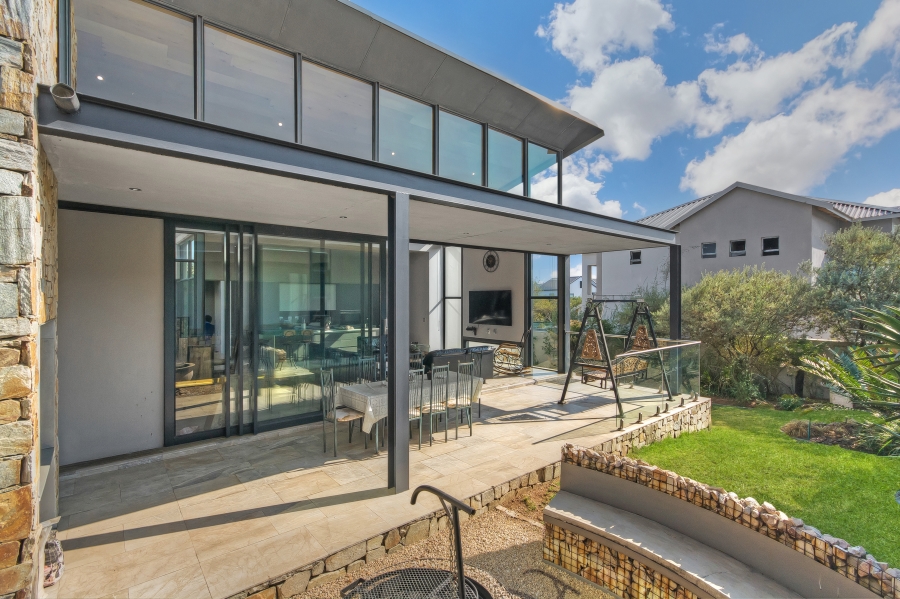 4 Bedroom Property for Sale in Waterfall Country Estate Gauteng