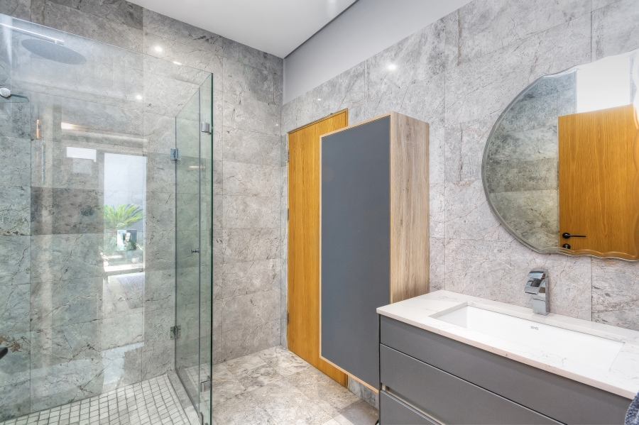 4 Bedroom Property for Sale in Waterfall Country Estate Gauteng