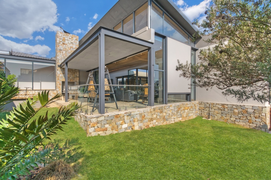 4 Bedroom Property for Sale in Waterfall Country Estate Gauteng