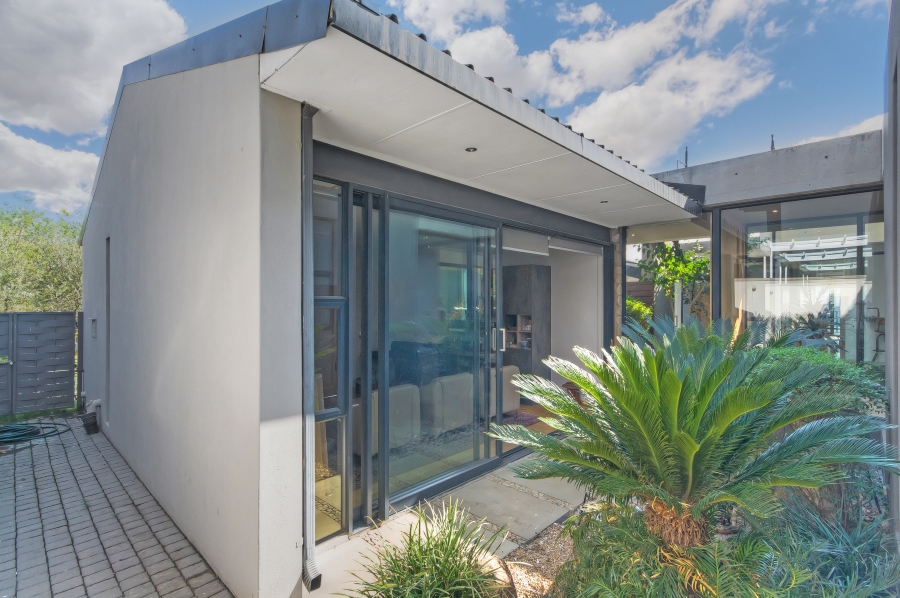 4 Bedroom Property for Sale in Waterfall Country Estate Gauteng