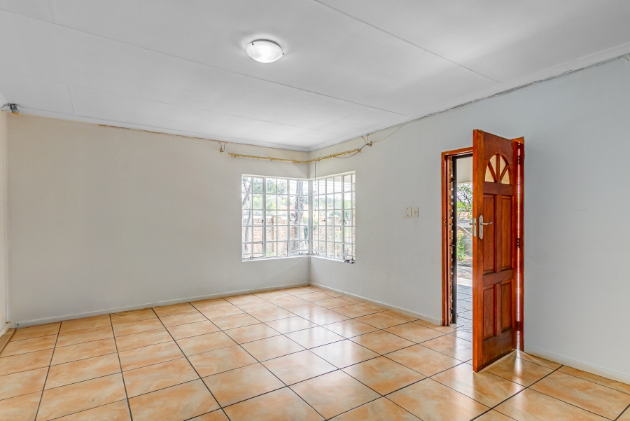 To Let 4 Bedroom Property for Rent in Norkem Park Gauteng