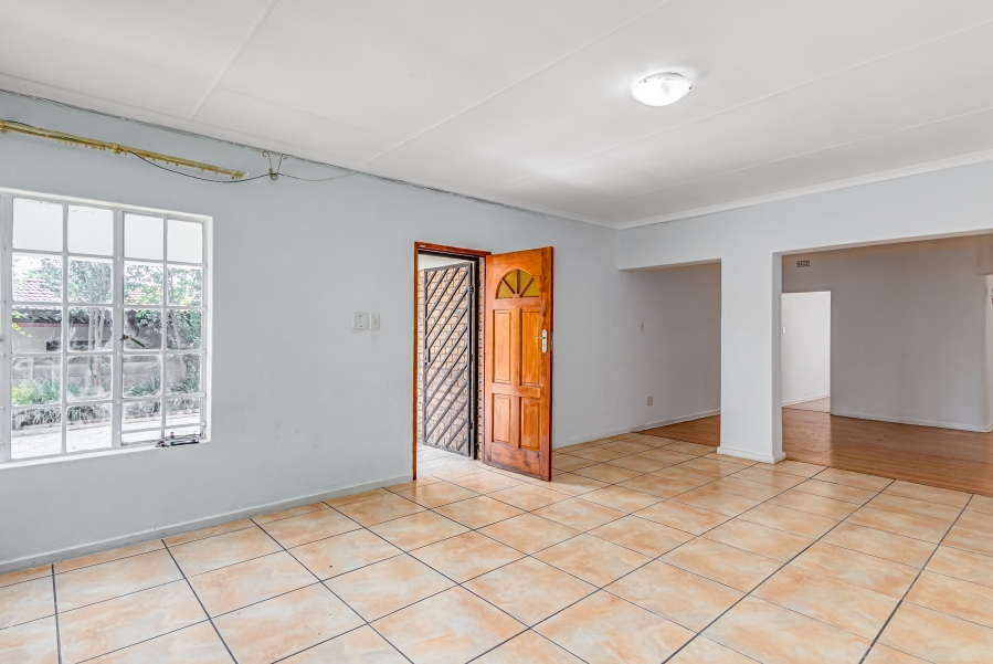To Let 4 Bedroom Property for Rent in Norkem Park Gauteng