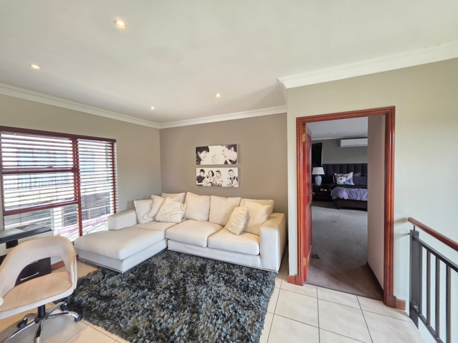 3 Bedroom Property for Sale in Greenstone Hill Gauteng