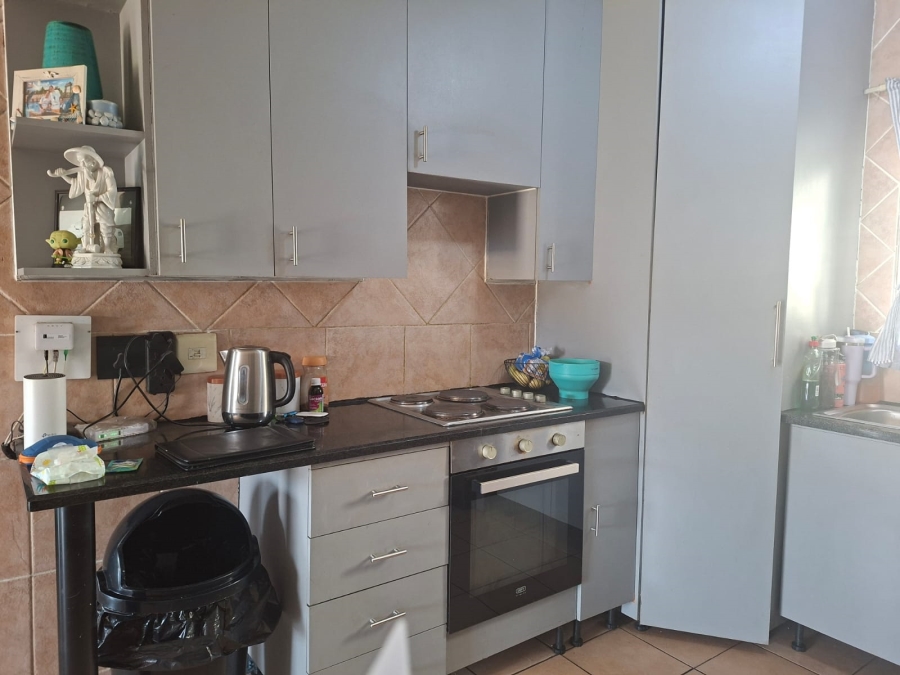 2 Bedroom Property for Sale in Oriel Gauteng