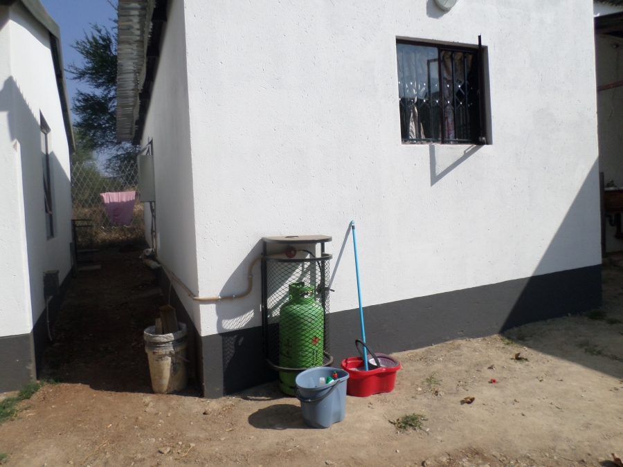 To Let 1 Bedroom Property for Rent in Knoppieslaagte Gauteng