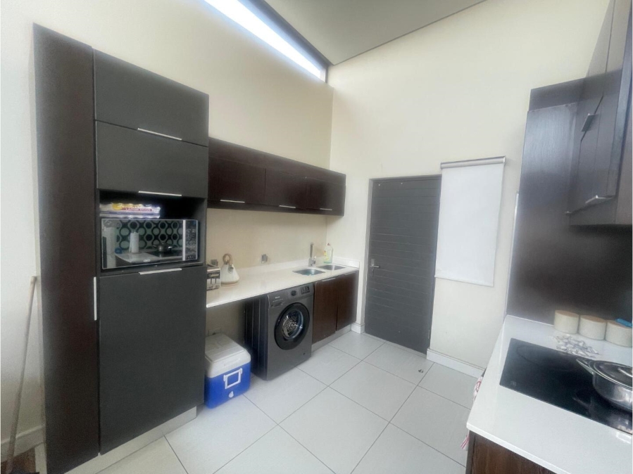 2 Bedroom Property for Sale in Rivonia Gauteng