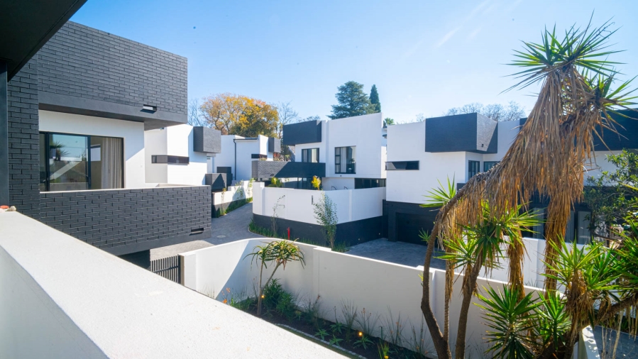 4 Bedroom Property for Sale in Bryanston East Gauteng